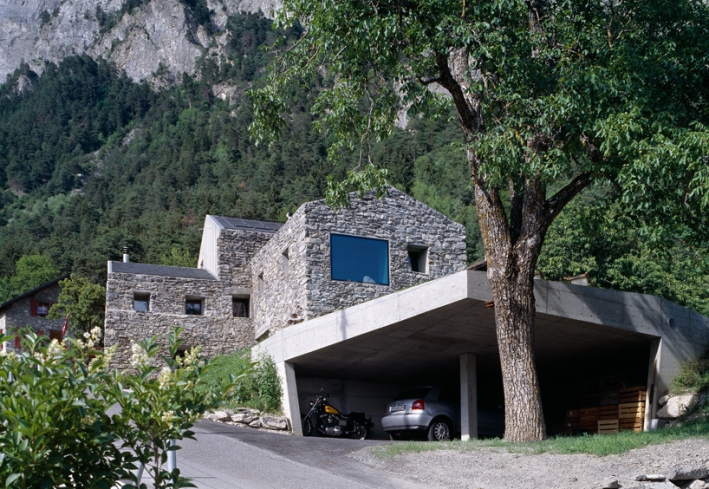 Casa rehabilitada en Chamoson-Suiza-4-arquitectura-domusxl