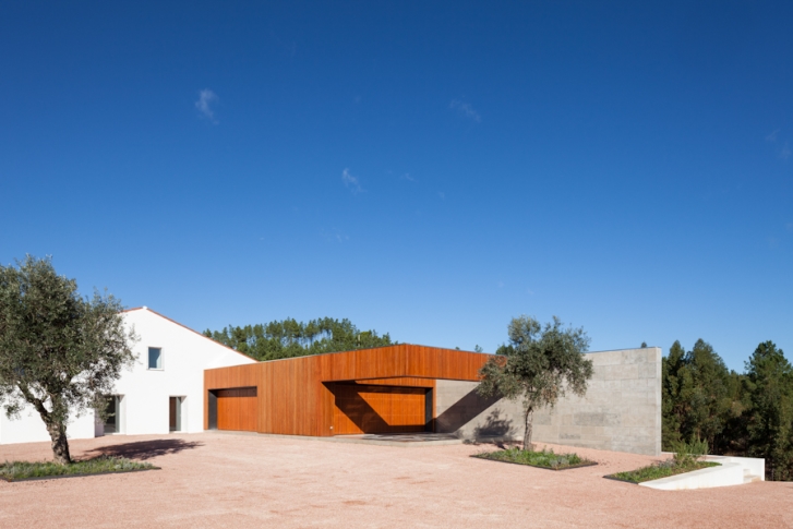 Casa en Vale de Avelha-Portugal-1-arquitectura-domusxl