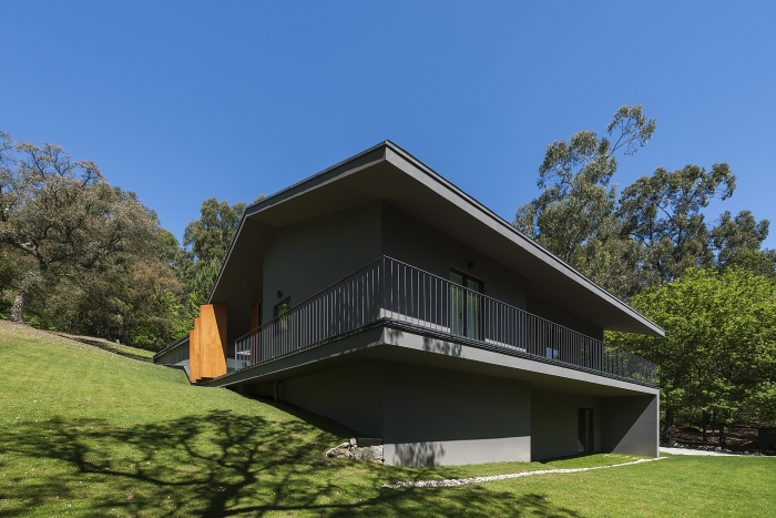 Casa NP-Portugal-8-arquitectura-domusxl